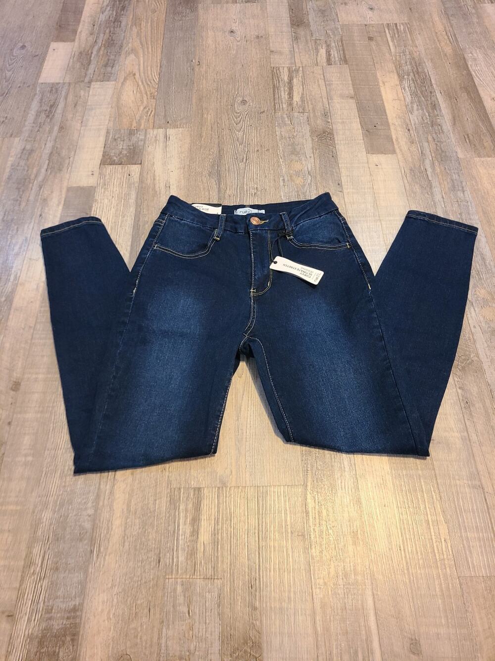 Rue21 size 5 womens curvy high-rise skinny jeans new with tags